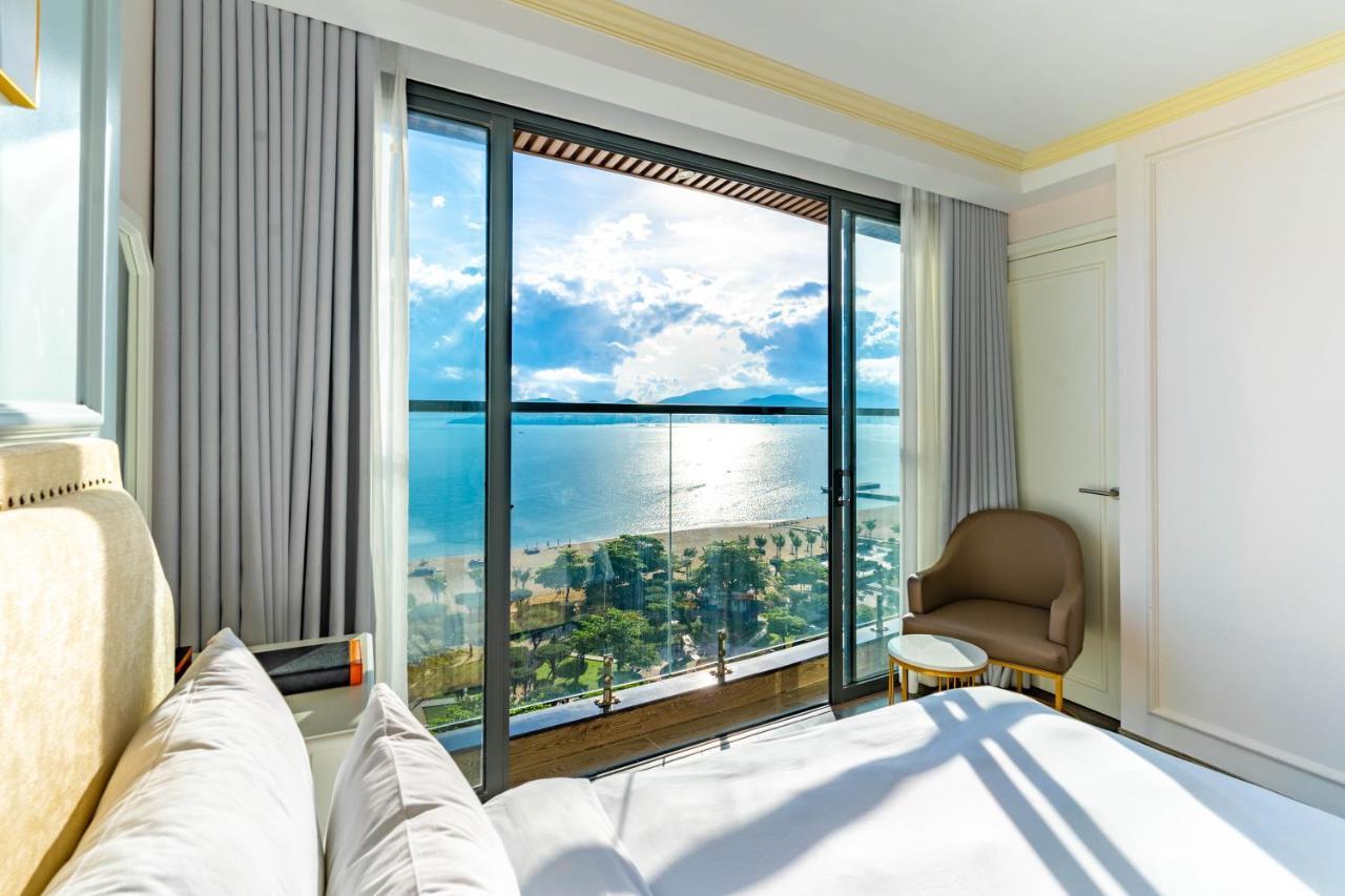 La Vague Hotel Nha Trang Exterior photo